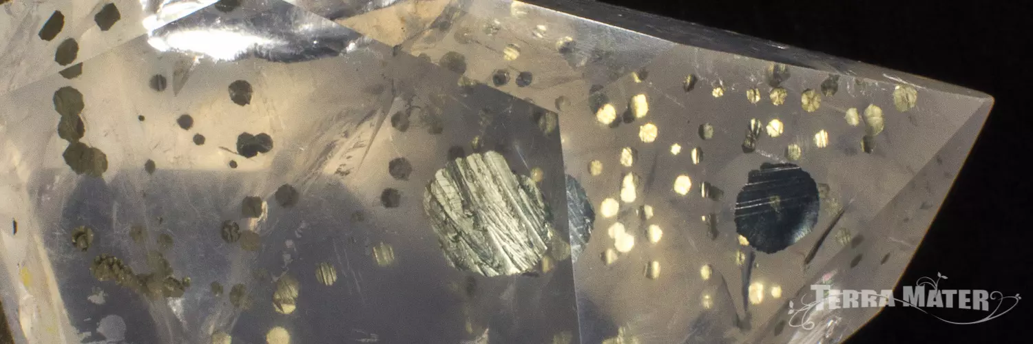 Quartz avec inclusions de pyrite