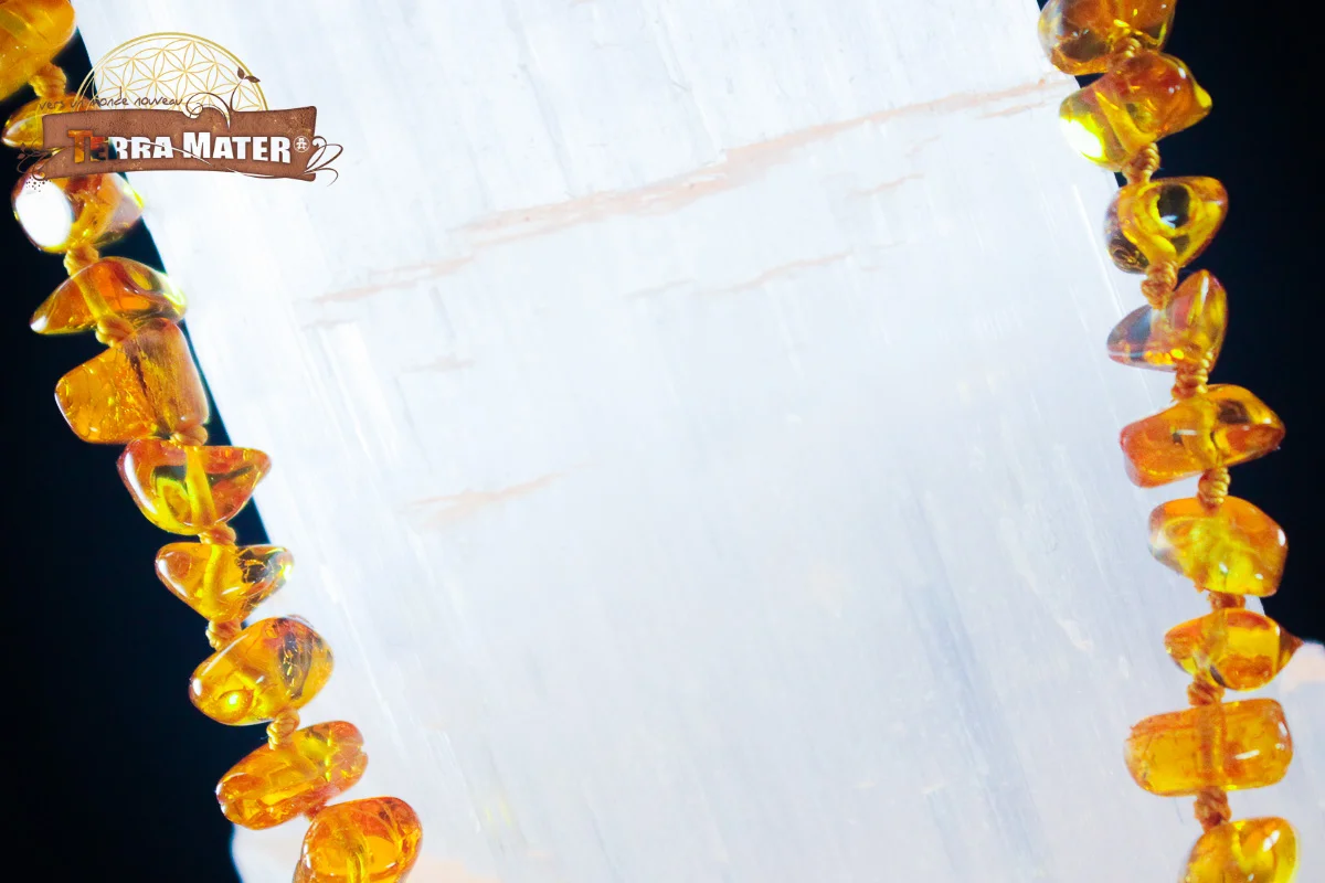 Collier d'ambre jaune de la mer baltique - Lituanie