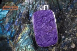 Pendentif de charoïte