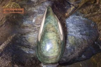 Cabochon d'Obsidienne Manta Huichol