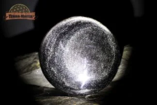 Galet façon cabochon 96 g en Obsidienne Argentée