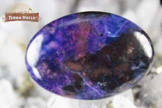 Cabochon de sugilite bleue (richtérite)