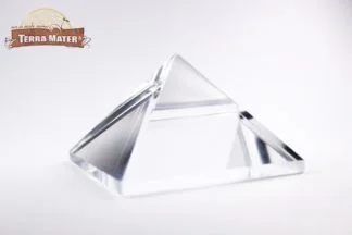 Pyramide de cristal de roche pur d'Himalaya
