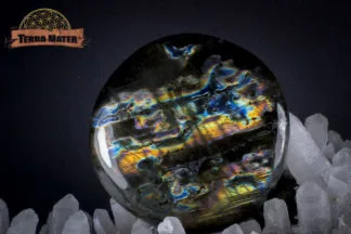 Galet de labradorite de Madagascar